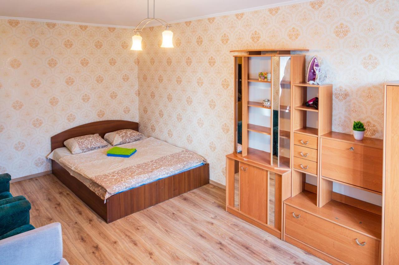 по улице федорова 1 Apartment